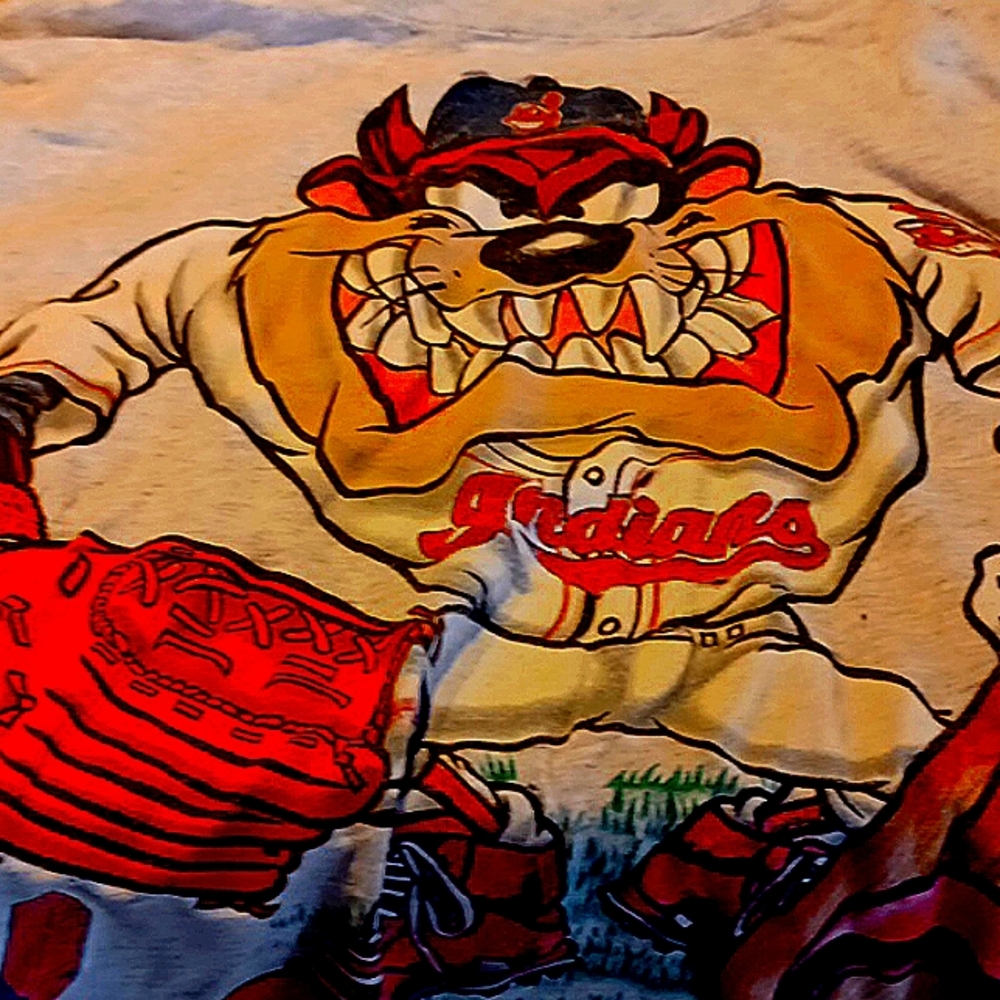 Rare Cleveland Indians Baseball Shirt with Tasmanian Devil figure by Anvil.